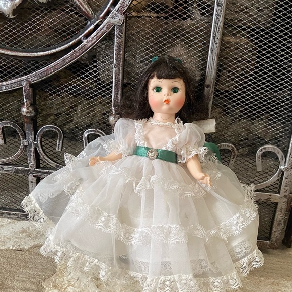 VINTAGE MADAME ALEXANDER SCARLETT - Picture 7 of 7